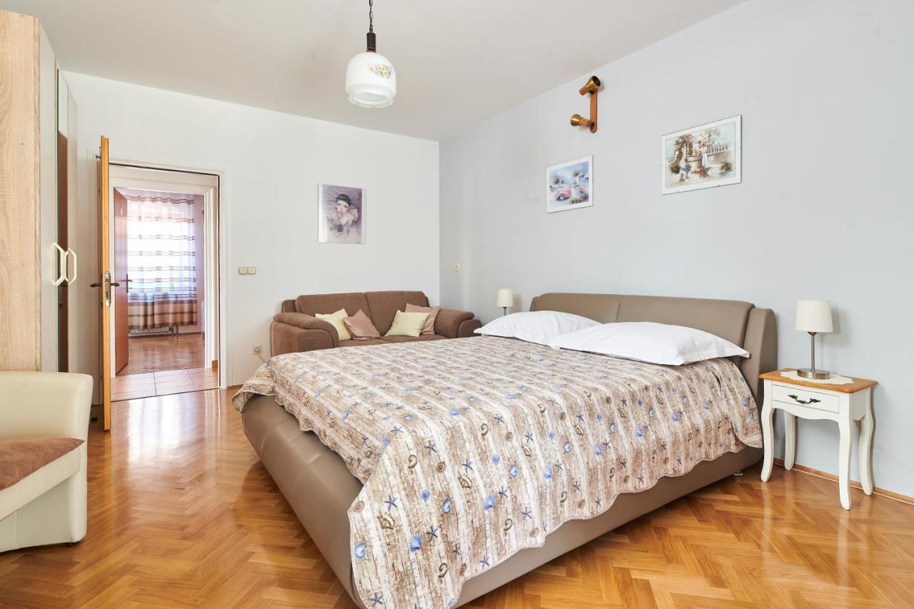 Haus Ana Daire Poreč Dış mekan fotoğraf