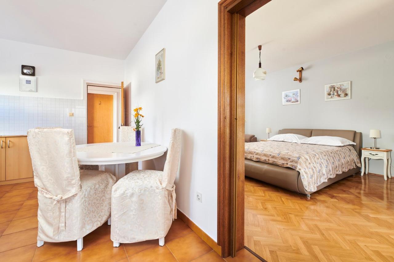 Haus Ana Daire Poreč Dış mekan fotoğraf